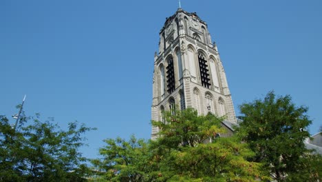 Clock-tower-of-Laurenskerk,-Rotterdam,-The-Netherlands