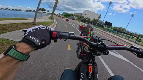 Action-Cam-FPV-on-the-E-Bike,-Perfect-summer-afternoon-riding-the-ebike
