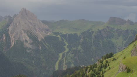 Langsamer-Schwenk-Erstaunlicher-Aussichten-In-Italien