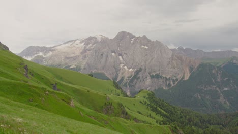 Handheld-pan-back-and-forth-of-the-incredible-amazing-views-of-the-Italian-mountains-dolomites-alps