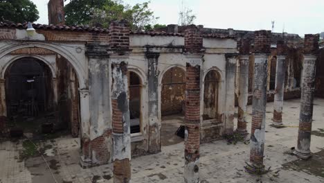 Ruin-of-colonial-brick,-plaster-building-in-Santa-Ana,-El-Salvador