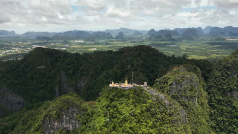 Wide-View-of-Krabi-Wat-Tham-Suea-Tiger-Cave-Temple,-Sunny-Day-Moving-Clouds,-Amazing-Buddhist-Tropical-Landscape