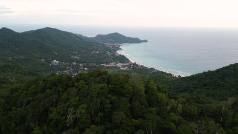 Sairee-beach-in-Koh-Tao-island-in-Thailand,-aerial-shot-orbital-high-altitude