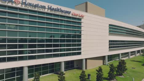 An-aerial-view-of-HCA-Houston-Healthcare-Hospital-Clear-Lake-on-a-clear-sunny-day-in-Webster-Texas