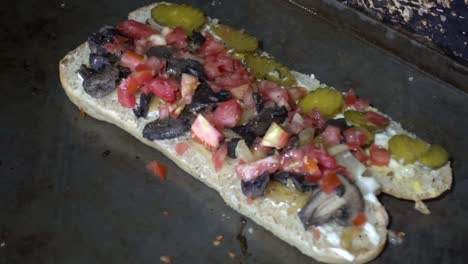 Toma-Lenta-Y-Reveladora-De-Un-Manjar-Local-Cocinado-En-Una-Estufa-En-México.