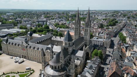 Die-Abtei-Von-Saint-Etienne,-Caen,-Frankreich-Drohne,-Luftaufnahme