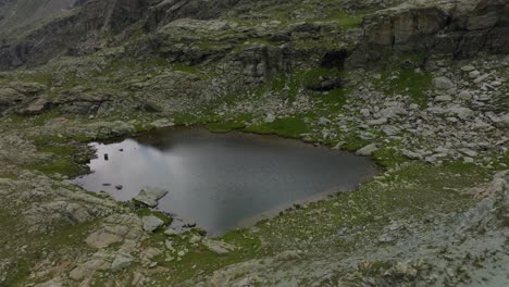 Pond-nestled-in-Valmalenco-mountains-in-northern-Italy