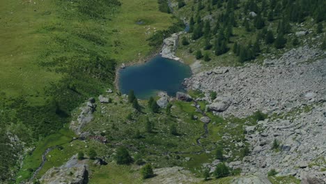 Beautiful-mountain-lake-in-summer-season-in-Valmalenco-of-Valtellina-in-northern-Italy
