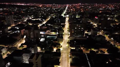 Straight-hyperlapse-of-traffic-in-a-city-center-at-night