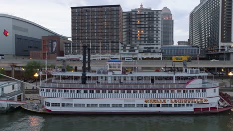 Belle-of-Louisville-is-a-steamboat