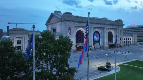 America,-Kansas,-and-Kansas-City-flags-waving-in-front-of-Union-Station