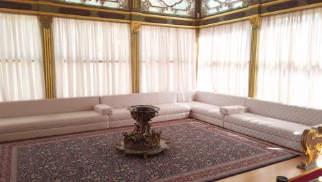 In-Topkapi-Palace's-Sofa-Kosku,-cinematic,-the-interior-salon-Daytime,-moving-from-left-to-right
