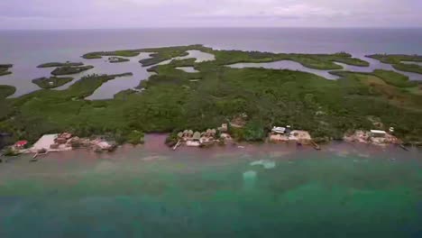 Random-shape-island-with-many-lagoons-in-the-interior