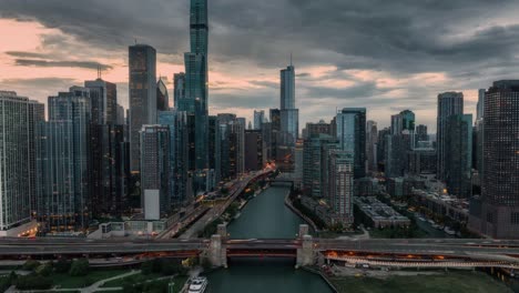 Chicago-river-at-sunset-hyperlapse-aerial-view