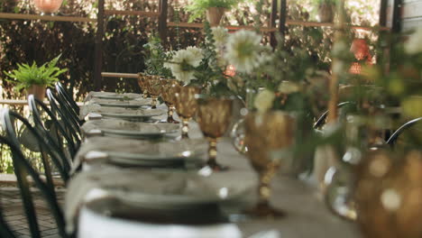 Summer-garden-table-decoration-party-long-table