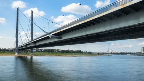 Rhine-Knee-bridge,-Dusseldorf--low-angle-timelapse