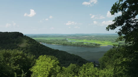 Beautiful-landscape-of-the-Great-River-Bluffs-State-Park-in-Minnesota