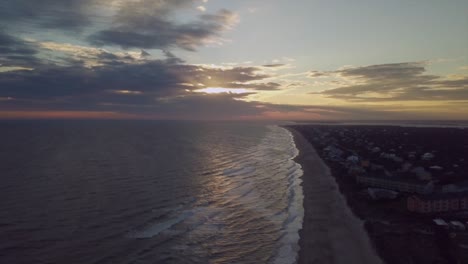 4K-Drohne-Sonnenuntergangsaufnahmen-Am-Strand