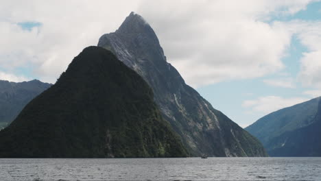 Majestic-peak-of-Milford-Sound-reaches-into-the-clouds