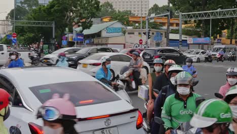 Der-Reine-Komfort-Und-Die-Leichte-Manövrierfähigkeit-Haben-Das-Motorrad-Zu-Einem-äußerst-Bevorzugten-Fortbewegungsmittel-In-Ho-Chi-Minh-Stadt-Gemacht