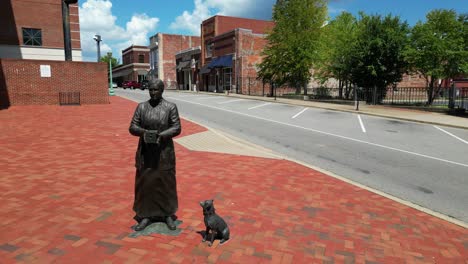 Statue-of-Lenora-Witzel-located-in-downtown-Clarksville-Tennessee
