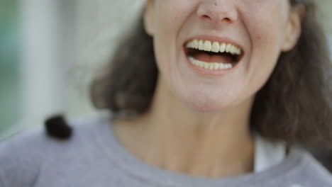 Beautiful-woman-with-toothy-smile