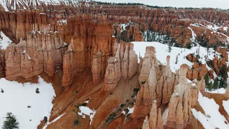 Picturesque-Rock-Formations-During-Winter-At-Bryce-Amphitheater-In-Bryce-Canyon-National-Park,-Utah-USA