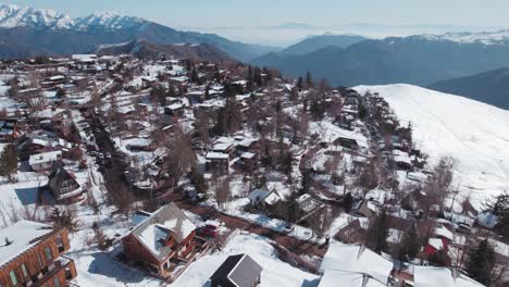 Ferienwohnungen-Und-Hotels-In-Den-Verschneiten-Andenbergen-In-Der-Nähe-Des-Skigebiets-Farellones-In-Chile