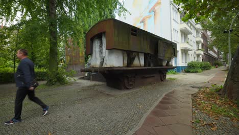 Wagon-memorial-monument-of-the-Jewish-deportation-in-Berlin