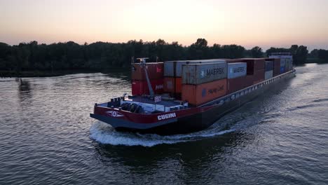 Commercial-vessel-Cugini-sailing-onwards