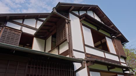 Altes-Haus-Im-Japanischen-Stil,-Lokales-Waldmuseum-Der-Stadt-Fuchu