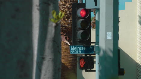 A-Timelapse-of-a-Traffic-Light-on-Melrose-Avenue-with-Rush-Hour-Traffic
