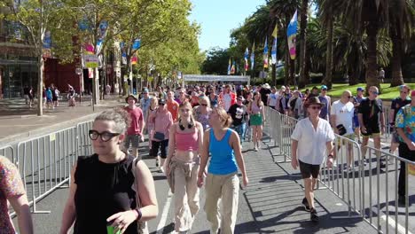 El-5-De-Marzo-De-2023,-Más-De-120.000-Personas-Cruzaron-El-Puente-Del-Puerto-De-Sydney-Para-El-último-Día-Del-Sydney-WorldPride.