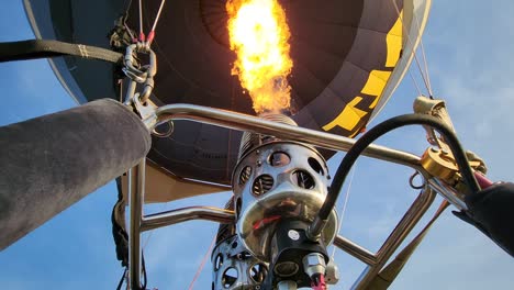 Hot-air-balloon-and-the-burner