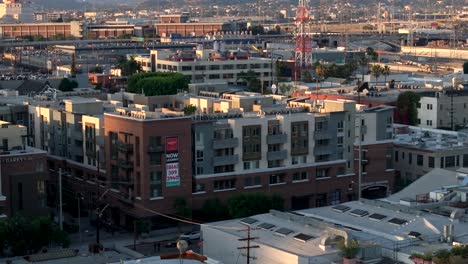 Das-Industriegebiet-Von-East-Los-Angeles,-Kalifornien-–-Aufsteigende-Luftaufnahme