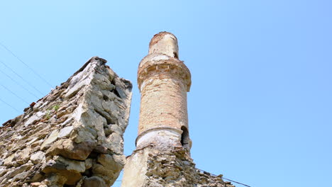 Historisches-Gebäude-In-Birgi,-Unesco