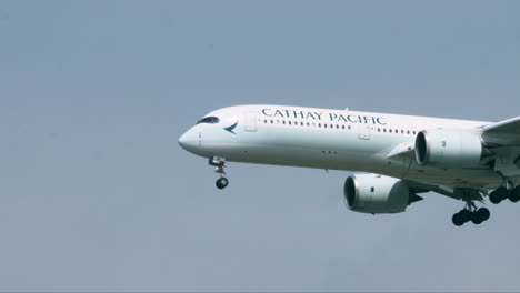 Cathay-Pacific's-Airbus-A350-prepare-for-Landing-at-Suvarnabhumi-Airport,-Thailand