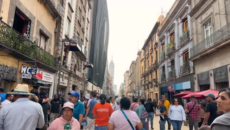 Day-Madero-street-historic-center,-walk-at-Mexico-City