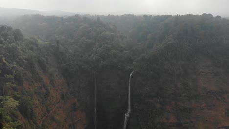 Wide-view-of-famous-Tad-Fane-Waterfall-at-Laos,-aerial