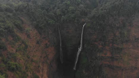 Tad-Fane-Wasserfall-Im-Bolaven-Plateau,-Laos