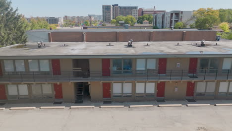 Wohnkomplex-Für-Einkommensschwache-Wohnungen-In-Nordamerika,-Luftaufnahme