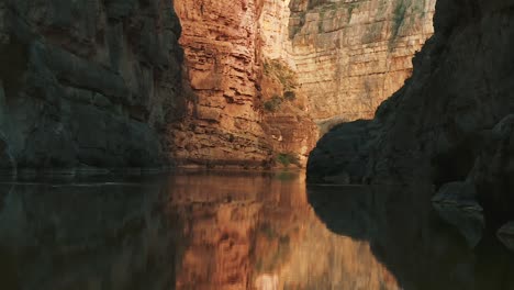 Big-Bend-National-Park,-Rio-Grande-With-Mirror-Reflection-Of-Santa-Elena-Canyon-In-Southwest-Texas