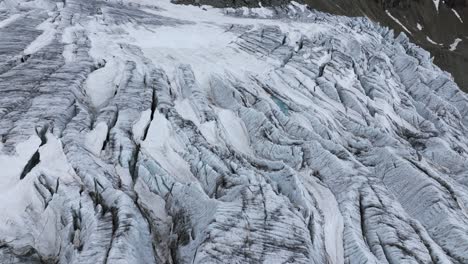 Fellaria-Glacier-in-Valmalenco,-Italy.-Aerial-drone-orbiting