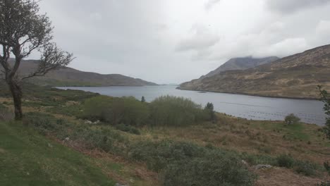 Lake-in-the-highlands-of-Ireland-with-Mountains