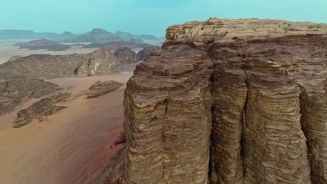 Grand-Massifs-Of-Similar-Rock-At-Wadi-Rum-Protected-Area,-Jordan,-Middle-East