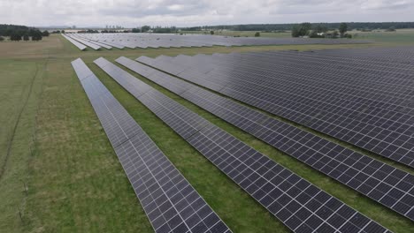 Solar-park-in-the-shadow,-disadvantage-of-being-dependent-on-renewable-energy