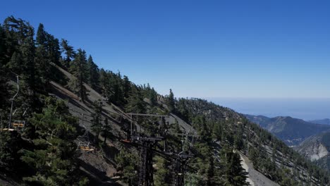 Ski-Lift-to-Top-of-the-Notch-in-Mount-Baldy-during-the-Summer