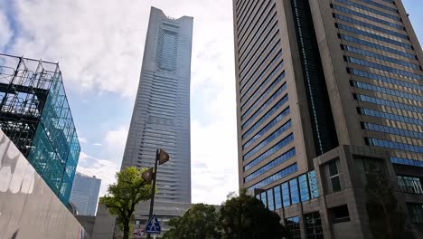 Paisaje-Urbano-Del-área-De-Yokohama-Minatomirai-En-La-Ciudad-De-Yokohama,-Prefectura-De-Kanagawa,-Japón