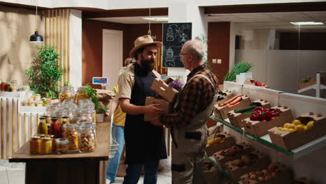 Farmer-hands-vendor-organic-food-order