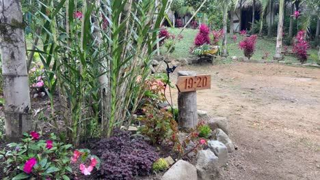 Pre-columbian-statue-in-the-garden-setting-of-a-rural-eco-hotel-in-Colombia